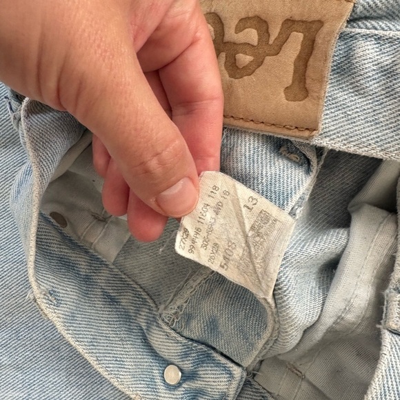 Vintage Lee's Women's Light Blue Straight Leg Jeans - Size 4 (25) - Picture 3 of 5
